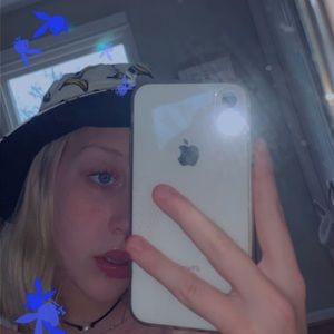 Meet your Posher, Haley